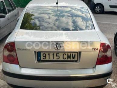 VOLKSWAGEN Passat Variant 1.9 TDi Advance 130CV 5p.