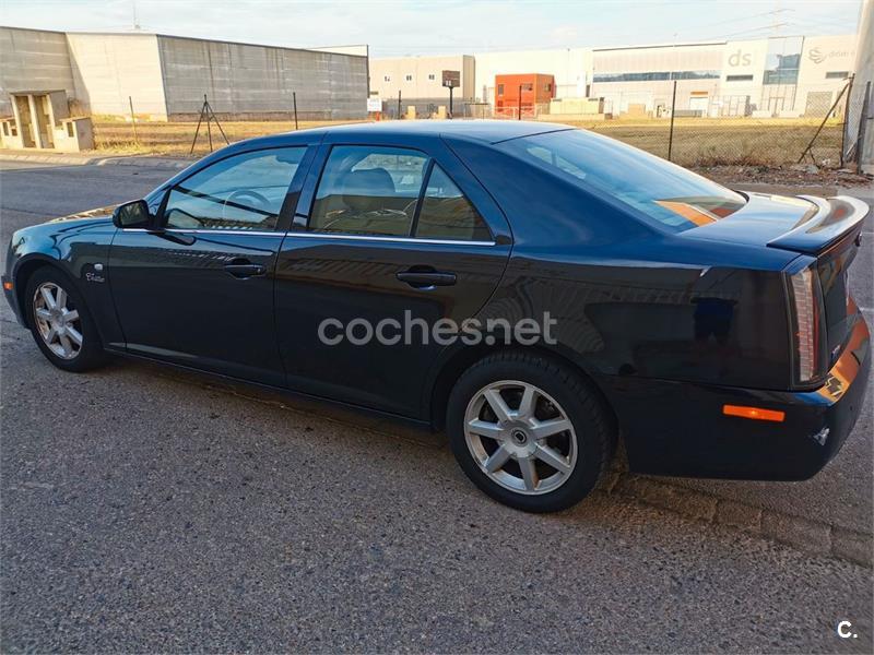 CADILLAC STS 3.6 V6 Sport Luxury 4p.