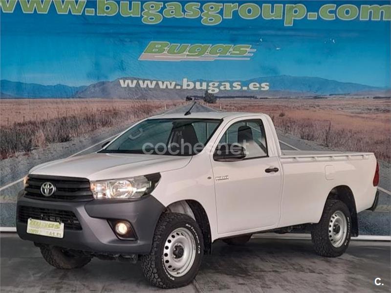 TOYOTA Hilux 2.4 D4D Cabina Sencilla Chasis GX