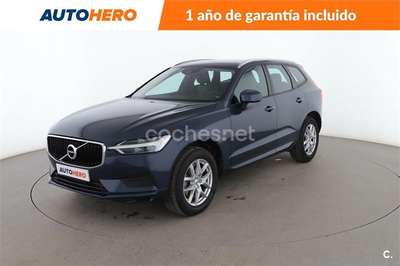 VOLVO XC60 2.0 T4 Momentum Auto 5p.