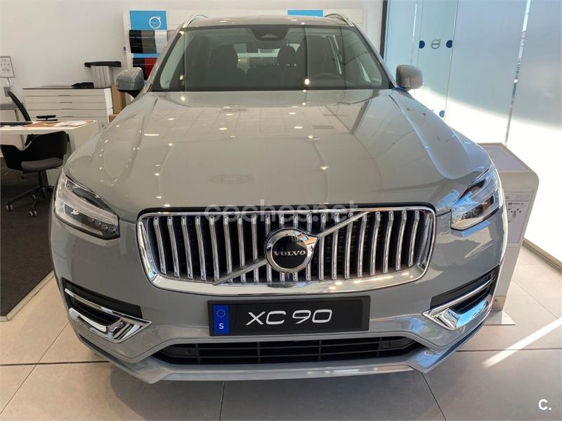 VOLVO XC90 2.0 T8 AWD Core Recharge Auto 5p.