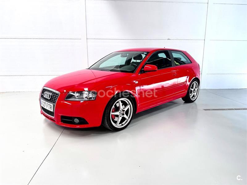 AUDI A3 2.0 TDI quattro DPF Attraction 3p.