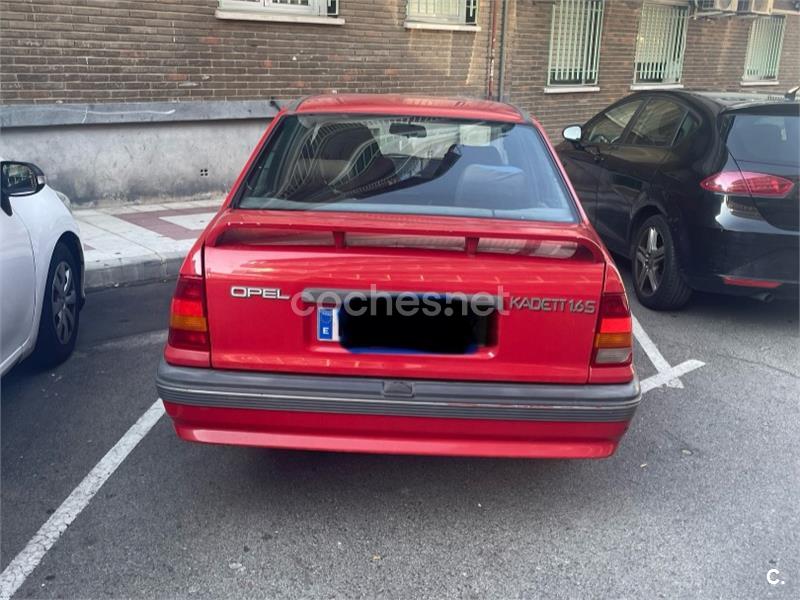 OPEL Kadett KADETT 1.6S GL 4p.