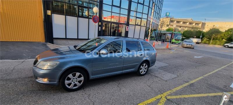 SKODA Octavia Combi 1.6 TDI CR Collection 5p.