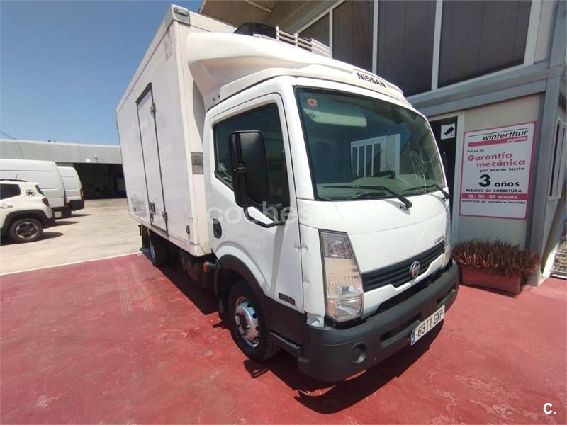 NISSAN CABSTAR 35/13 CAJA CERRADA ISOTERMO