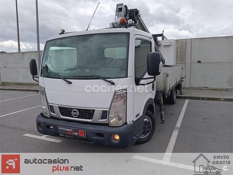 NISSAN NT400 28.131 Basico AA CAL Cabina Abat Corta