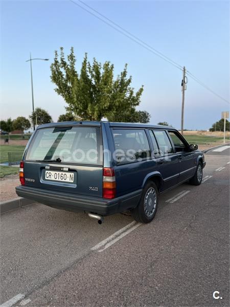 VOLVO 740 740 2.3 GLE S.W. 5p.