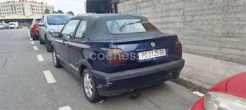 VOLKSWAGEN Golf 1.8 AVANTGARDE 2p.