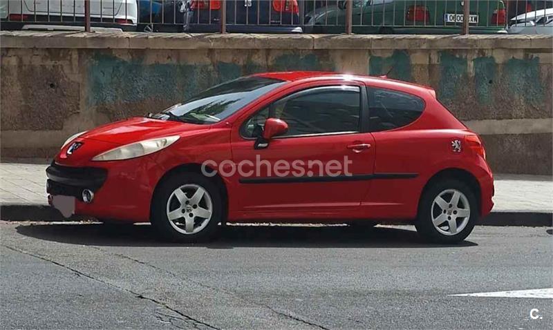 PEUGEOT 207