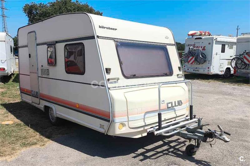 Vendo caravana de 4 plazas ligera