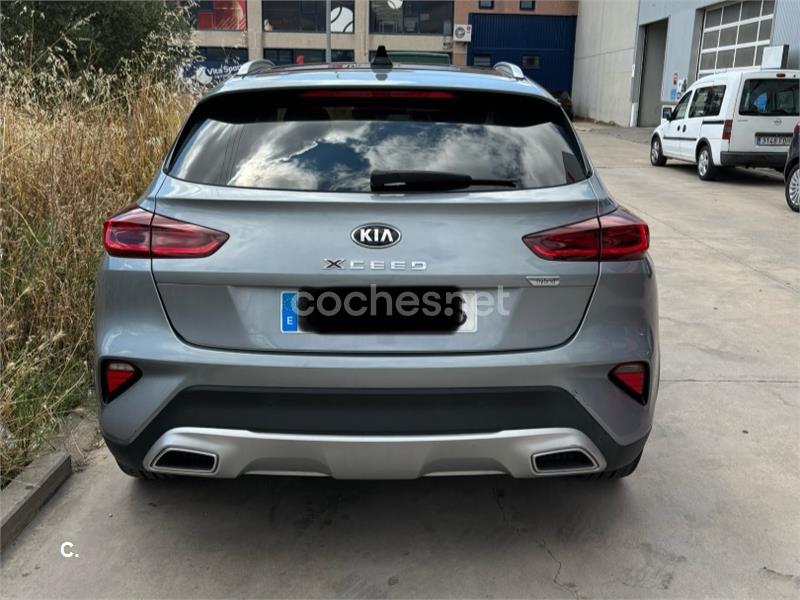 KIA XCeed 1.6 MHEV iMT Emotion