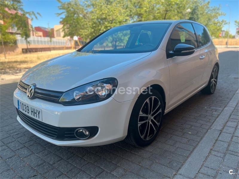 VOLKSWAGEN Golf 1.6 TDI 105cv BlueMotion 3p.