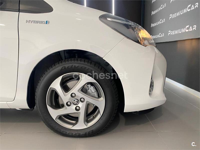 TOYOTA Yaris 1.5 Hybrid Active