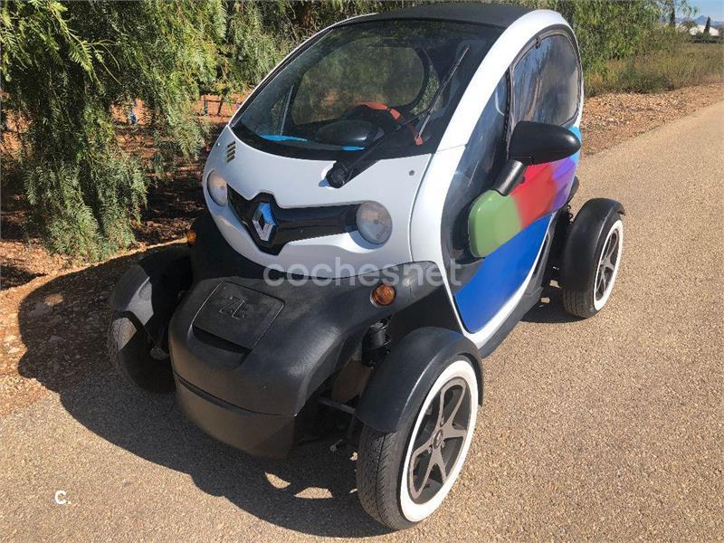 RENAULT Twizy