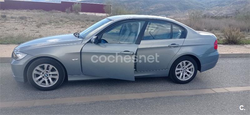 BMW Serie 3 320d E90