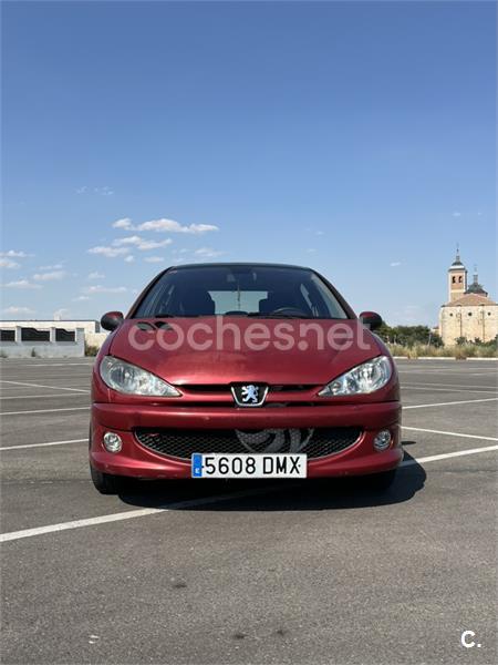 PEUGEOT 206 XT 110