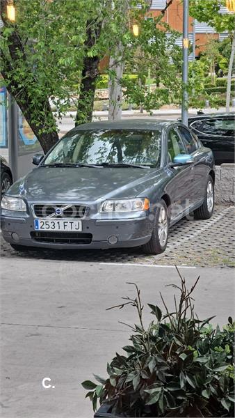 VOLVO S60 D5 Momentum 4p.