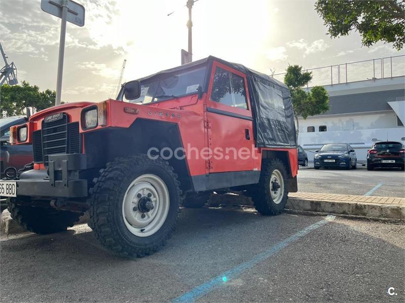 LAND-ROVER Defender