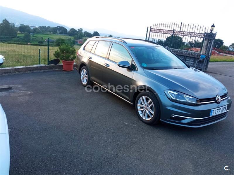 VOLKSWAGEN Golf Edition 1.6 TDI Variant