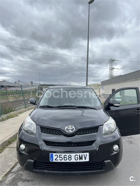 TOYOTA Urban Cruiser 1.4 D4D Live 5p.