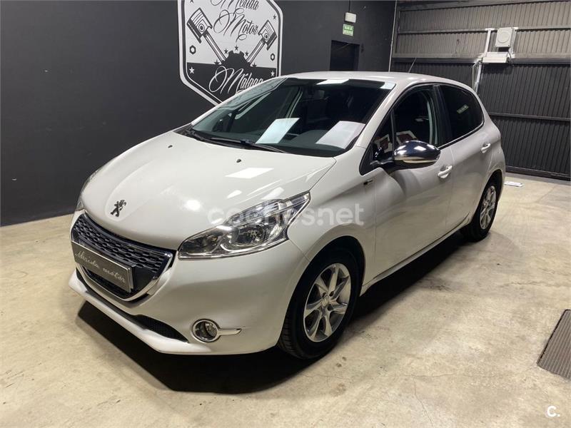 PEUGEOT 208 5P STYLE 1.2L PureTech 60KW 82CV