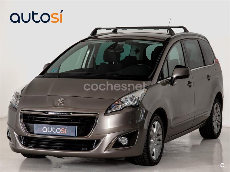 PEUGEOT 5008 Style 1.6 BlueHDi