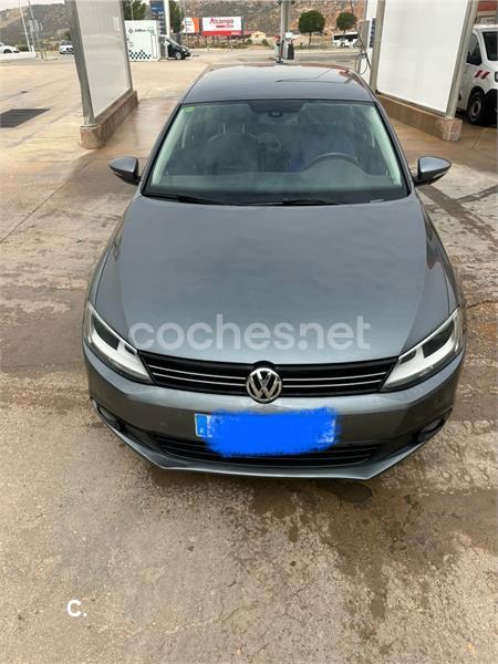 VOLKSWAGEN Jetta 1.6 TDI Advance Bluemotion Tech