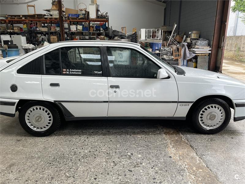 OPEL Kadett KADETT 2.0I GSI 5p.