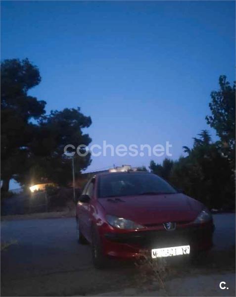 PEUGEOT 206