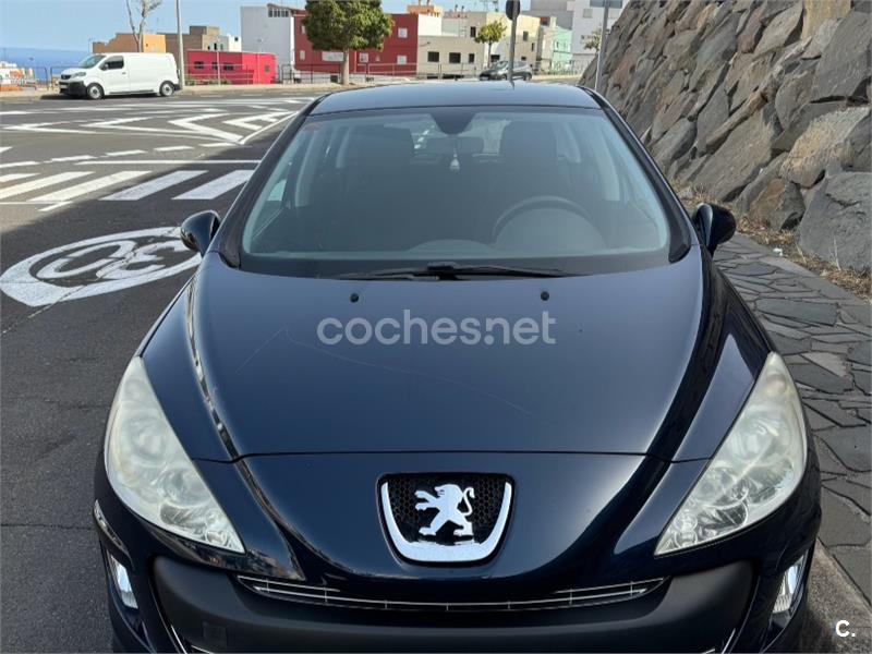 PEUGEOT 308 Confort 1.4 VTi 98