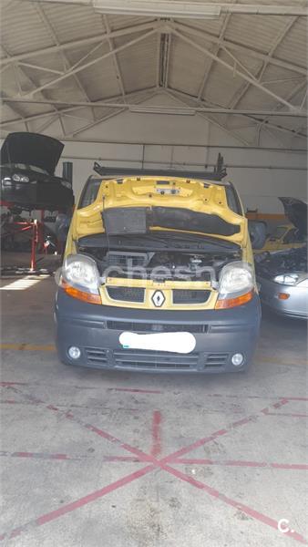 RENAULT Trafic COMBI6 29 LARGO NORMAL 2.5DCI140 4p.