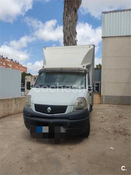 RENAULT Mascott