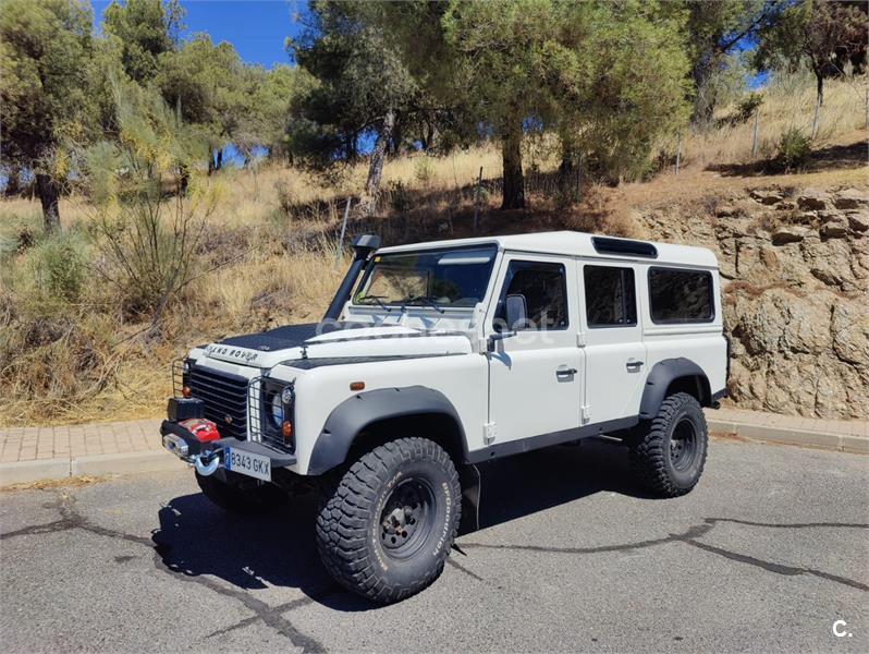 LAND-ROVER Defender 2.0 P300 110 Auto 4WD 5p.