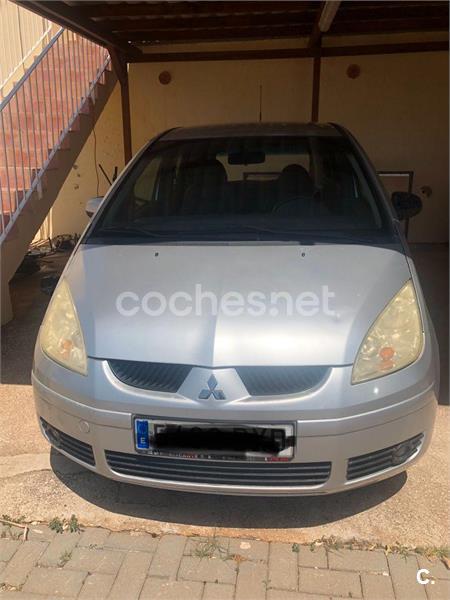 MITSUBISHI Colt