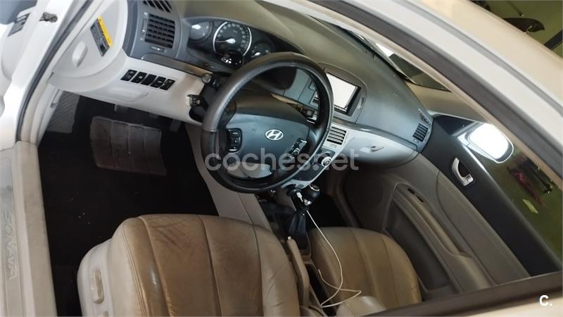 HYUNDAI Sonata 2.0 CRDi VGT Comfort 4p.