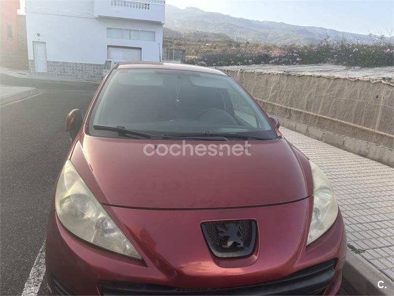 PEUGEOT 207 Confort 1.4 75 5p.