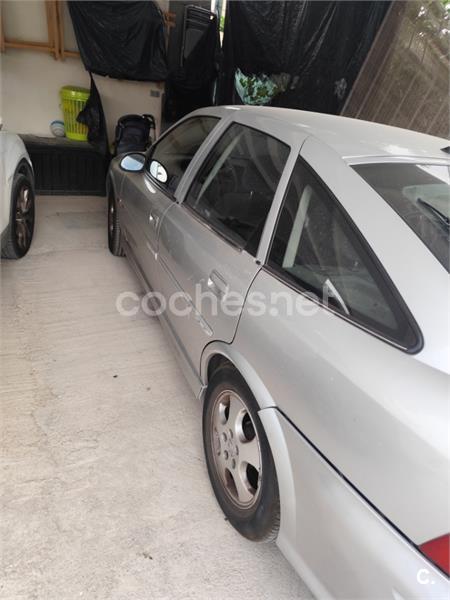 OPEL Vectra Edition 2000 1.8 16v