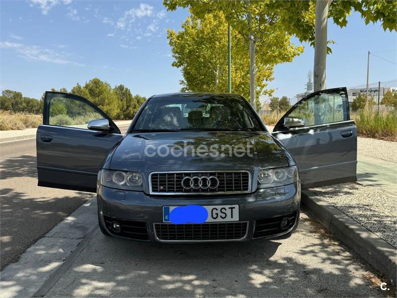 AUDI S4 4.2 quattro tiptronic