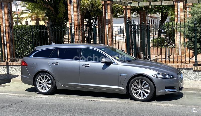 JAGUAR XF 2.2 Diesel Luxury Sportbrake