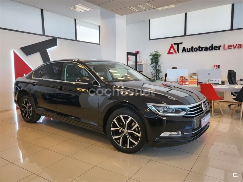 VOLKSWAGEN Passat Advance 2.0 TDI 150CV BMT 4p.