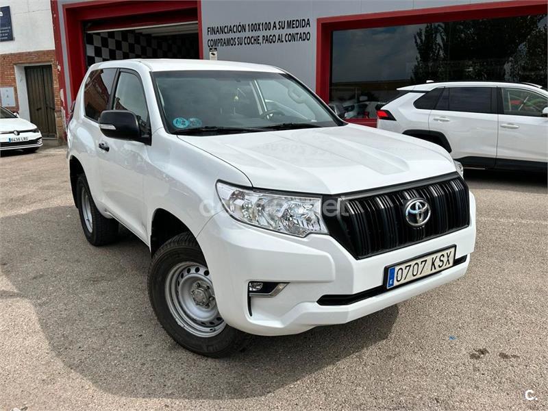 TOYOTA Land Cruiser 2.8 D4D GX