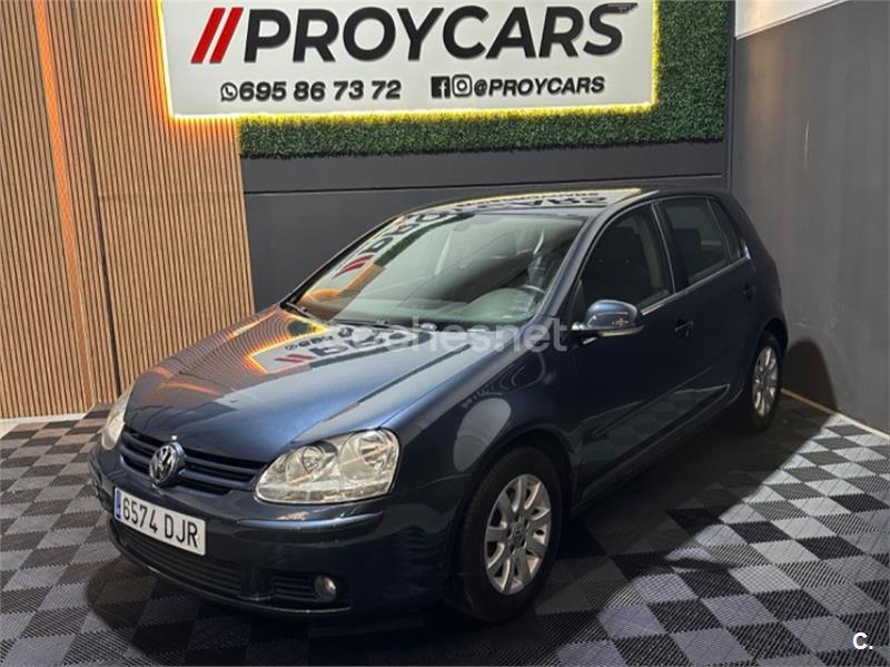 VOLKSWAGEN Golf 1.9 TDI DSG Highline