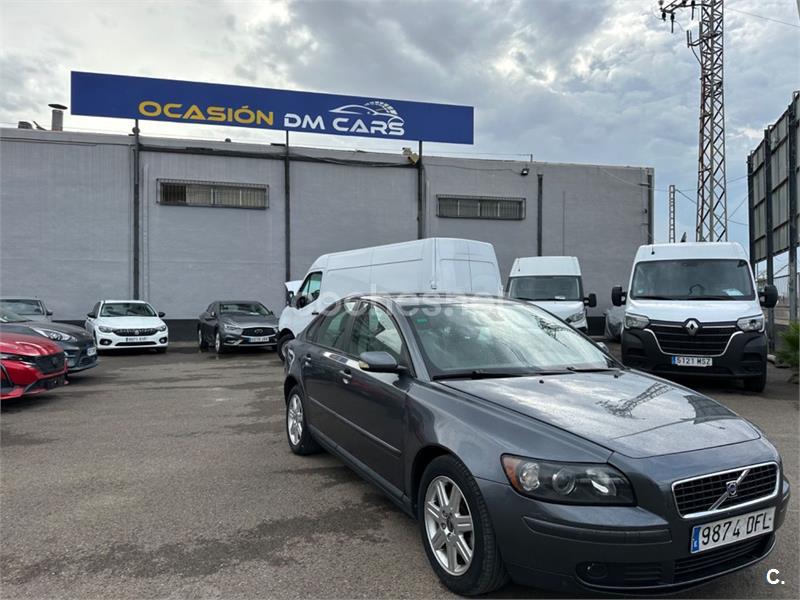 VOLVO S40 2.0D Momentum