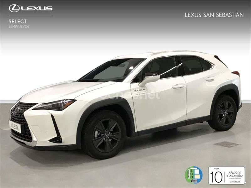 LEXUS UX 2.0 300h UX Plus