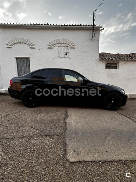 BMW Serie 3 318i E90