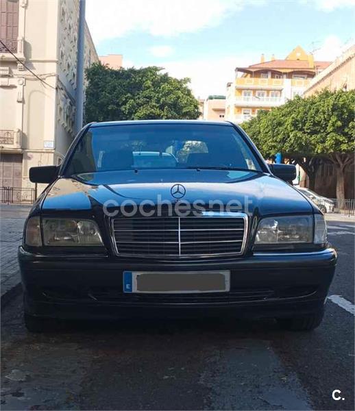 MERCEDES-BENZ Clase C