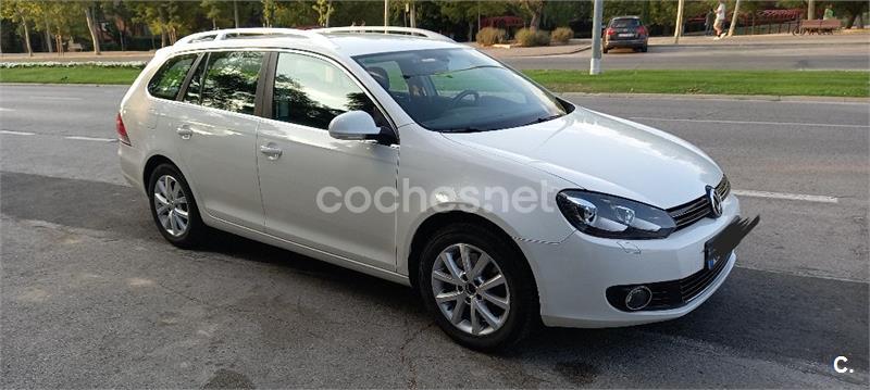 VOLKSWAGEN Golf Variant 2.0 TDI 140 DPF DSG Sport