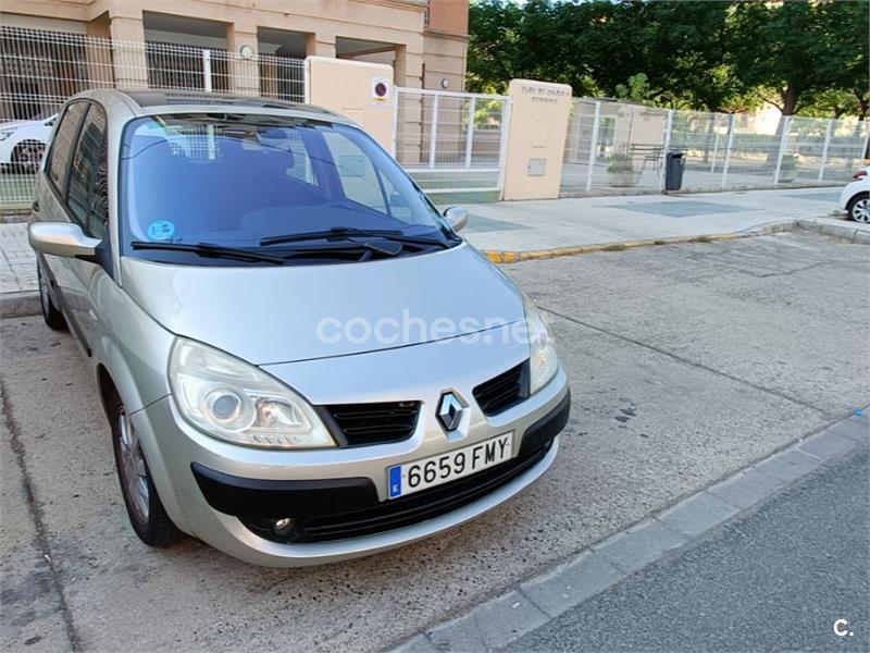 RENAULT Scénic Confort Dynamique 1.6 16V EU4 5p.