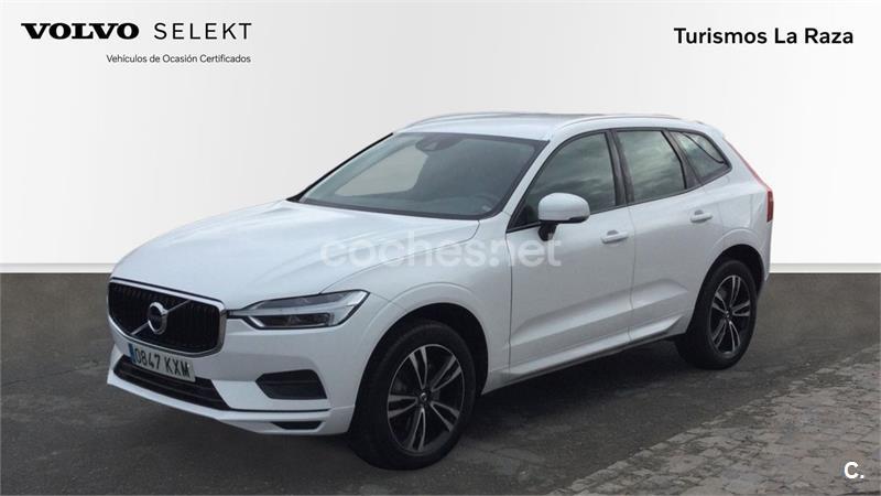 VOLVO XC60 2.0 T4 Momentum Auto 5p.