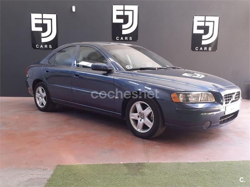 VOLVO S60 2.4 170 Momentum